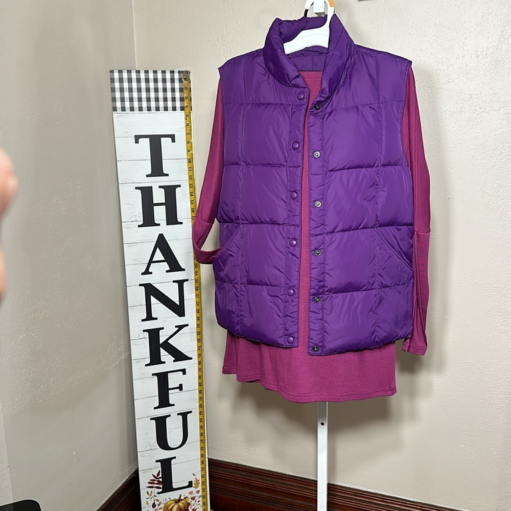 EUC Woman’s Lands End Feather Vest Purple medium bonus plum long sleeve Top
